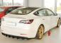 Preview: Rieger Seitenschwelleransatz rechts für originale Seitenschweller für Tesla Model 3 (06/2018–09/2023 bis Facelift, ab 10/2023 Facelift, alle Modelle inkl. Performance) – ABS schwarz glänzend, inkl. Gutachten