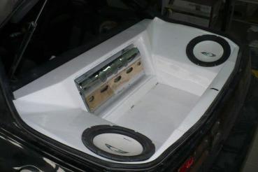 Maxton Design BASS BOX NISSAN 300ZX Z32 2+2 SITZER GFK