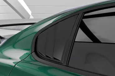 CSR Seitenscheibenblenden mit ABE für Alfa Romeo Giulia (Typ 952) SSB033-L Lackierung erforderlich (unlackiert)