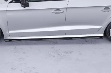 CSR Seitenschweller mit ABE für Audi A3 8V Limo SS588-G Glossy schwarz Hochglanz (keine Lackierung erforderlich)