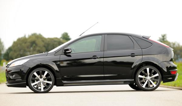 Rieger Seitenschweller links für Ford Focus 2 ABS schwarz matt (Lackierung erforderlich) Y 00034132