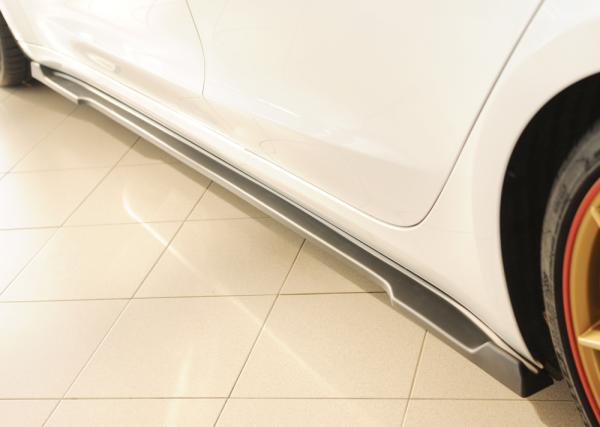 Rieger Seitenschwelleransatz links für originale Seitenschweller für Tesla Model 3 (06/2018–09/2023 bis Facelift, ab 10/2023 Facelift, alle Modelle inkl. Performance) – ABS, inkl. Gutachten