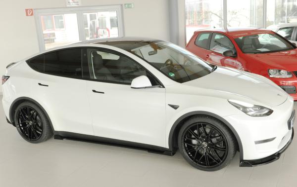 Rieger Spoilerschwert für originale Frontschürze für Tesla Model Y (ab 03/2020, alle Modelle inkl. Performance) – ABS schwarz glänzend, inkl. ABE