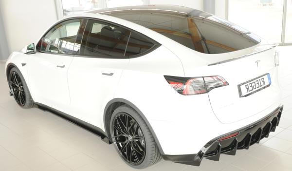 Rieger Seitenschwelleransatz links für originale Seitenschweller für Tesla Model Y (ab 03/2020, alle Modelle inkl. Performance) – ABS schwarz glänzend, inkl. Gutachten