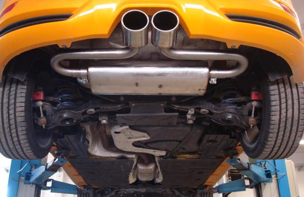 Fox passend für Ford Focus III ST Fließheck Endschalldämpfer quer Ausgang mittig - 2x115x85 Typ 32 mittig FO032025-348