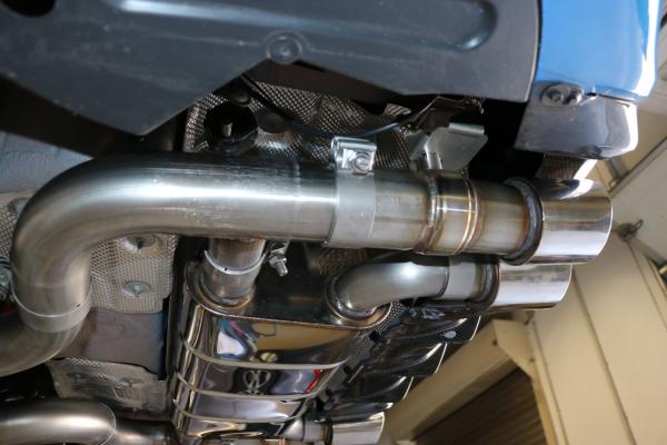 Fox Endschalldämpfer quer 2x90 Typ 25 rechts/links mit Abgasklappen für BMW M2 F87 Competition/CS – Edelstahl, Rohr 70 mm, EG-Gutachten