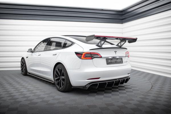 Maxton Design Carbon Spoiler + LED für Tesla Model 3