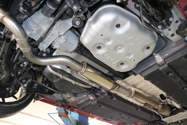 Fox Vorschalldämpfer für Toyota Yaris GR P21 (ab 2020) – Edelstahl, Rohr 70 mm, EG-Gutachten